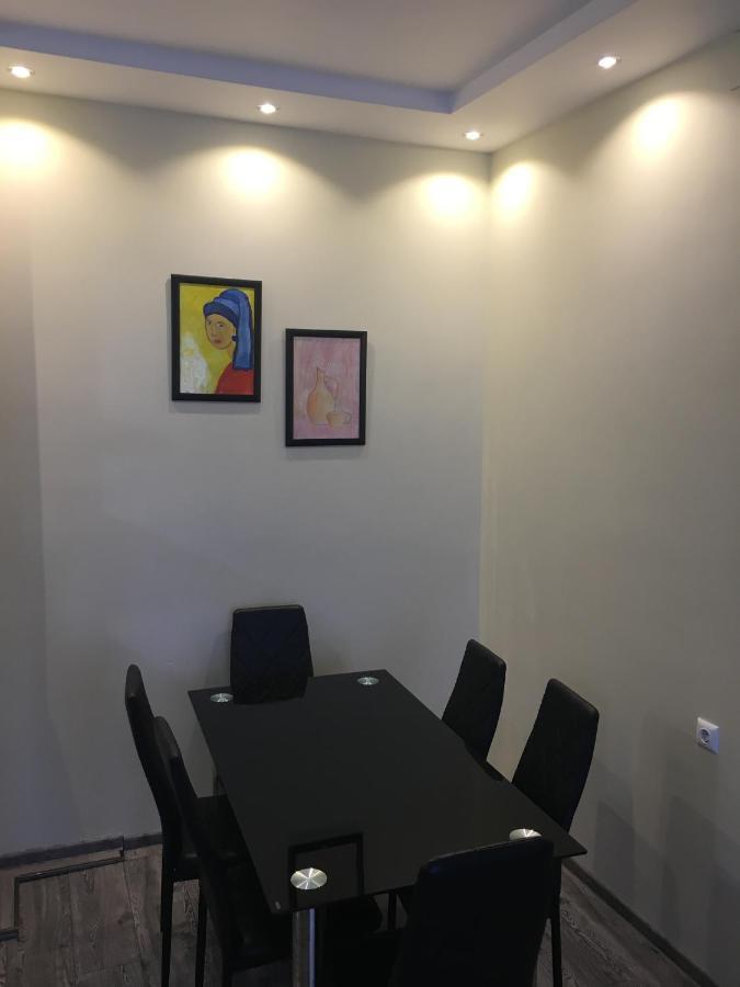Apartment On Khimshiashvili 11A Batumi Esterno foto