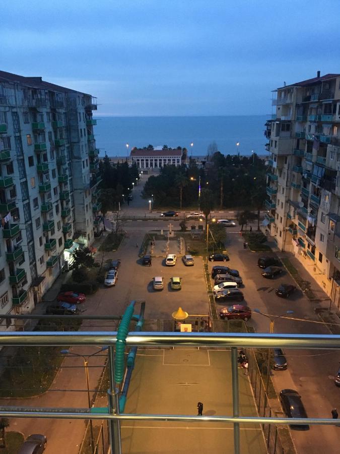 Apartment On Khimshiashvili 11A Batumi Esterno foto